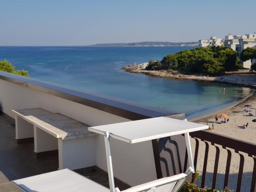 Suite Con Terrazzo Sul Mare E Discesa In Spiaggia A Gallipoli Εξωτερικό φωτογραφία