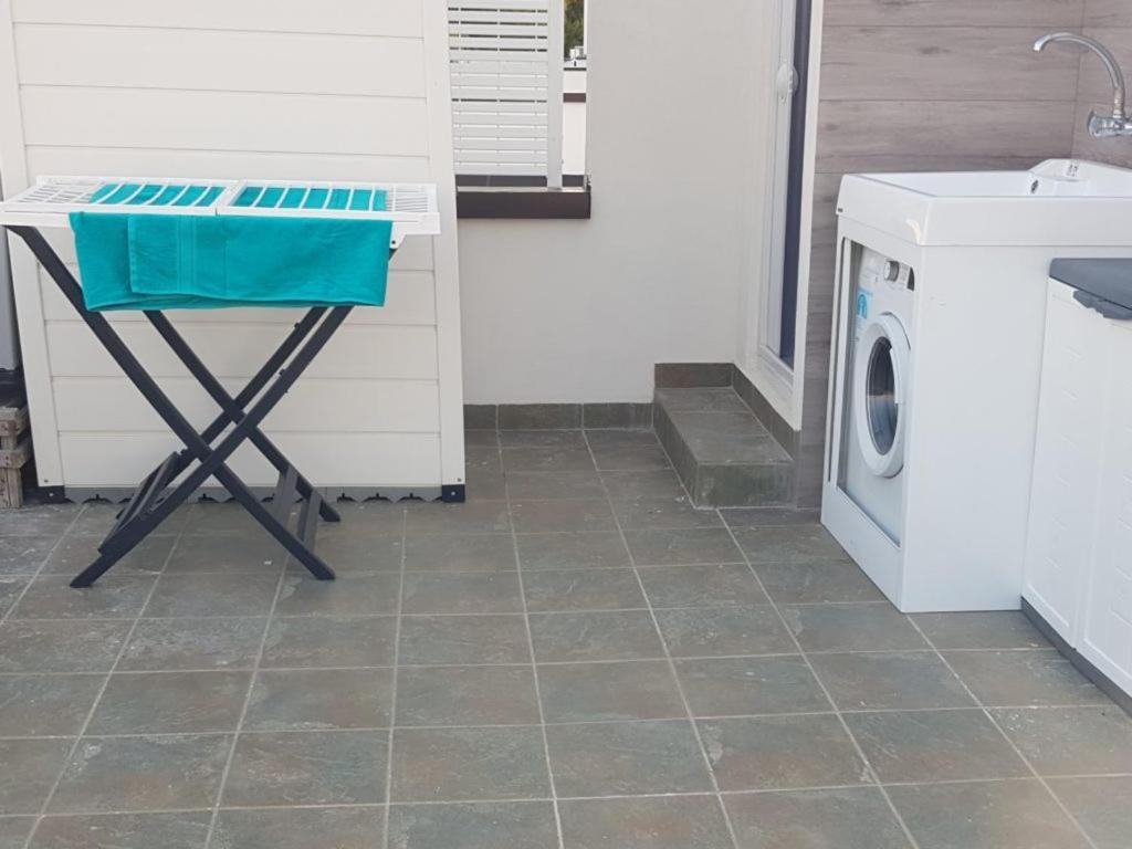 Suite Con Terrazzo Sul Mare E Discesa In Spiaggia A Gallipoli Εξωτερικό φωτογραφία