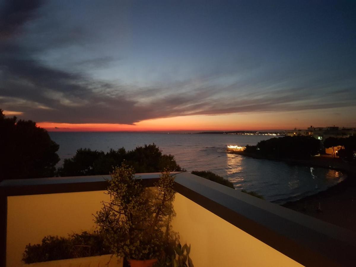 Suite Con Terrazzo Sul Mare E Discesa In Spiaggia A Gallipoli Εξωτερικό φωτογραφία