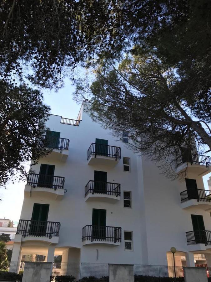 Suite Con Terrazzo Sul Mare E Discesa In Spiaggia A Gallipoli Εξωτερικό φωτογραφία